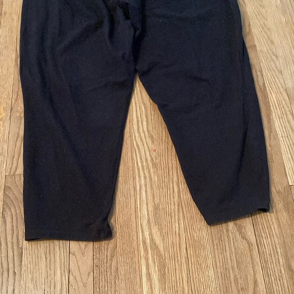 Torrid Black Maternity Capris Relaxed Fit Elastic Waistband - Picture 4 of 8